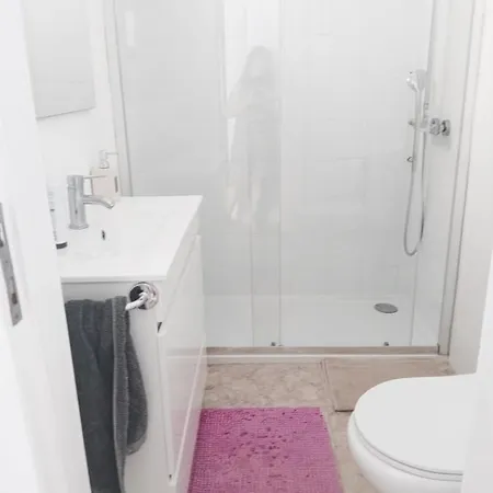 Acolhedor Em Casa Privada / Cozy In Private منزل للإقامة Lisboa