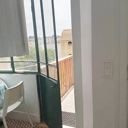 Acolhedor Em Casa Privada / Cozy In Private * Lisboa